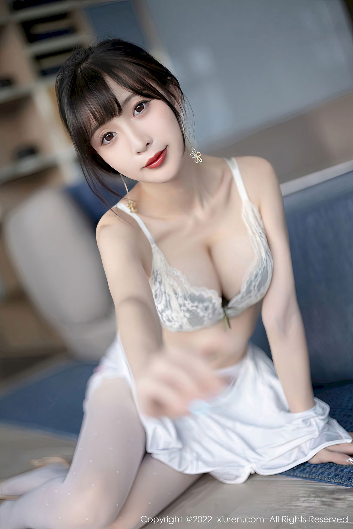林星阑 - 白色旗袍+诱人丝袜性感写真
