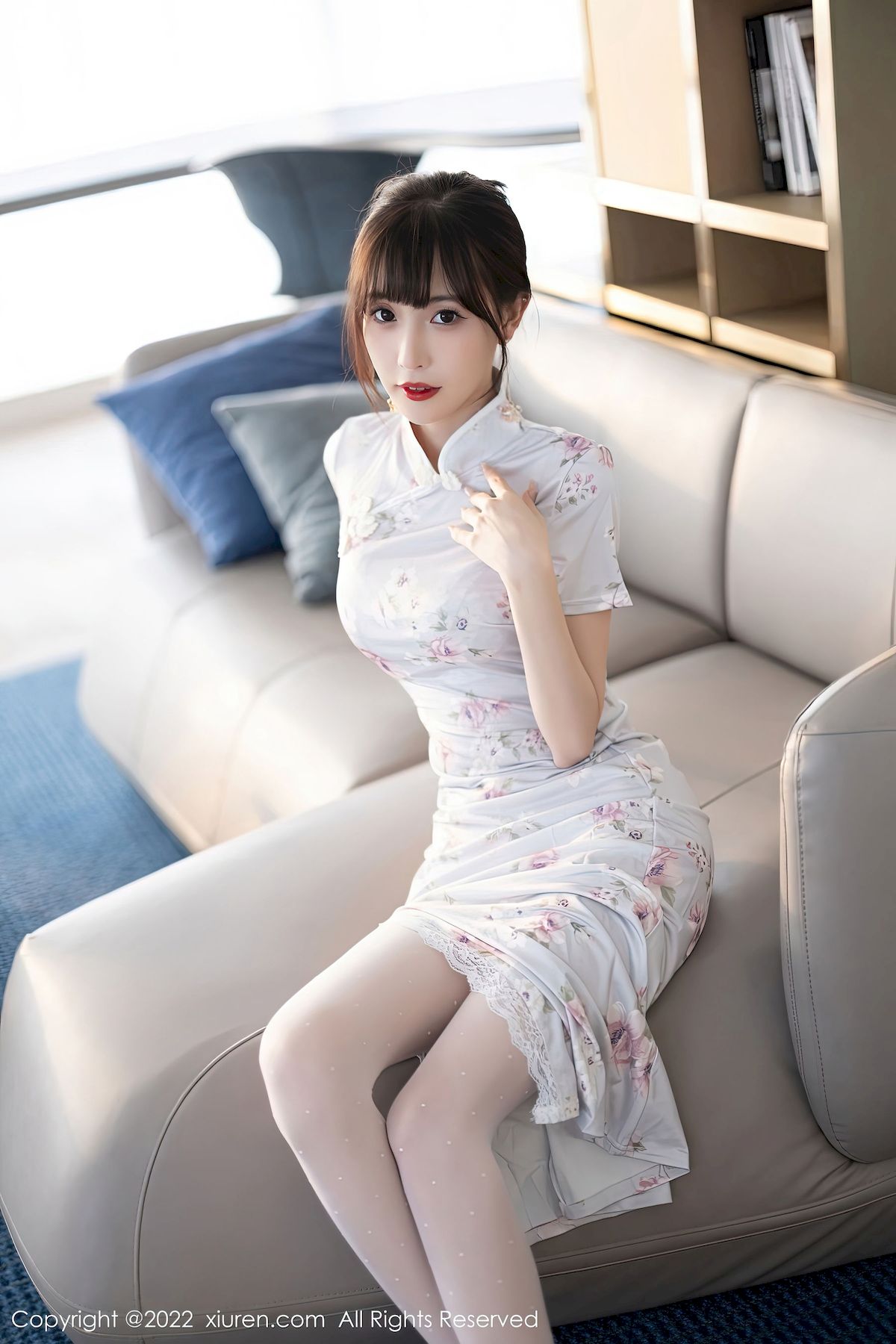 林星阑 - 白色旗袍+诱人丝袜性感写真