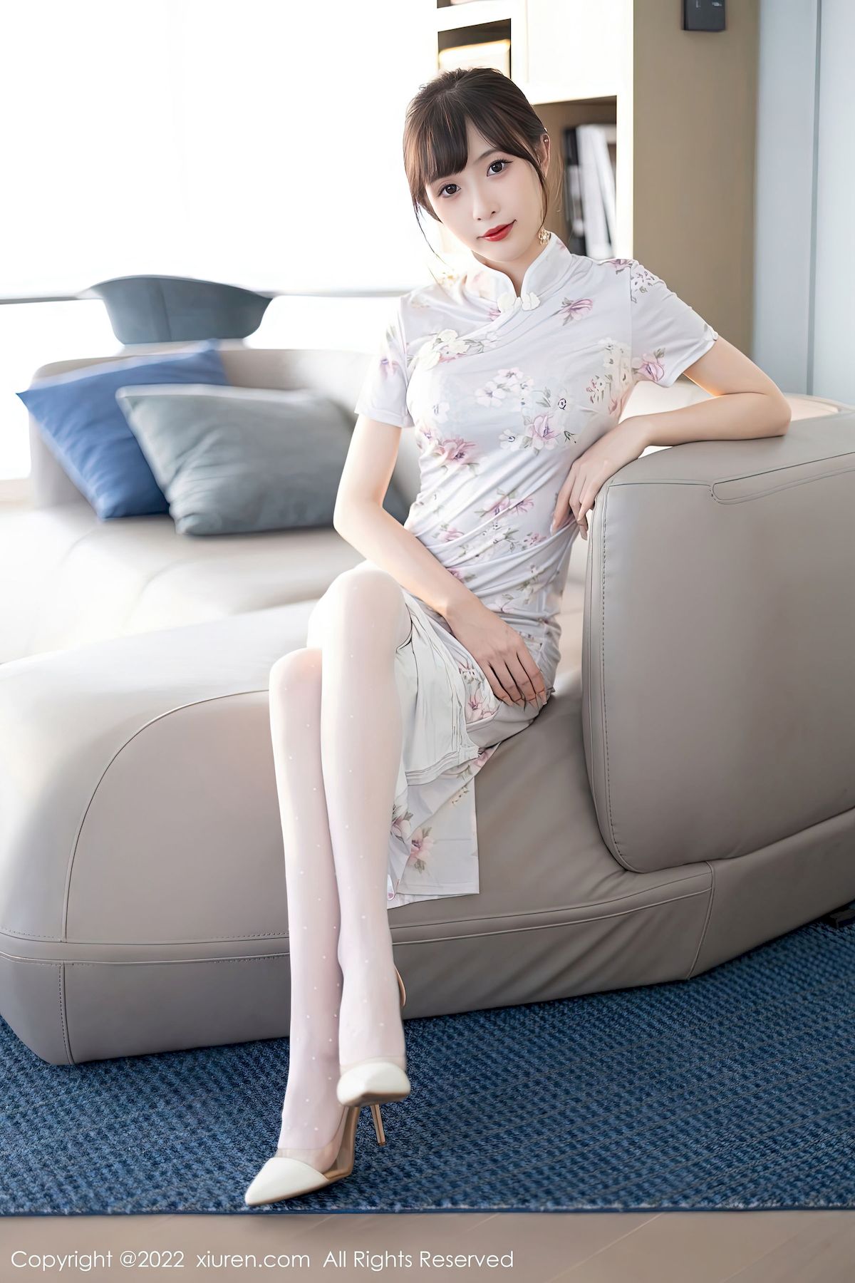 林星阑 - 白色旗袍+诱人丝袜性感写真