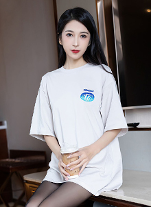 [秀人XiuRen] No.5507 模特林乐一 - 白色T恤+魅惑黑丝性感写真