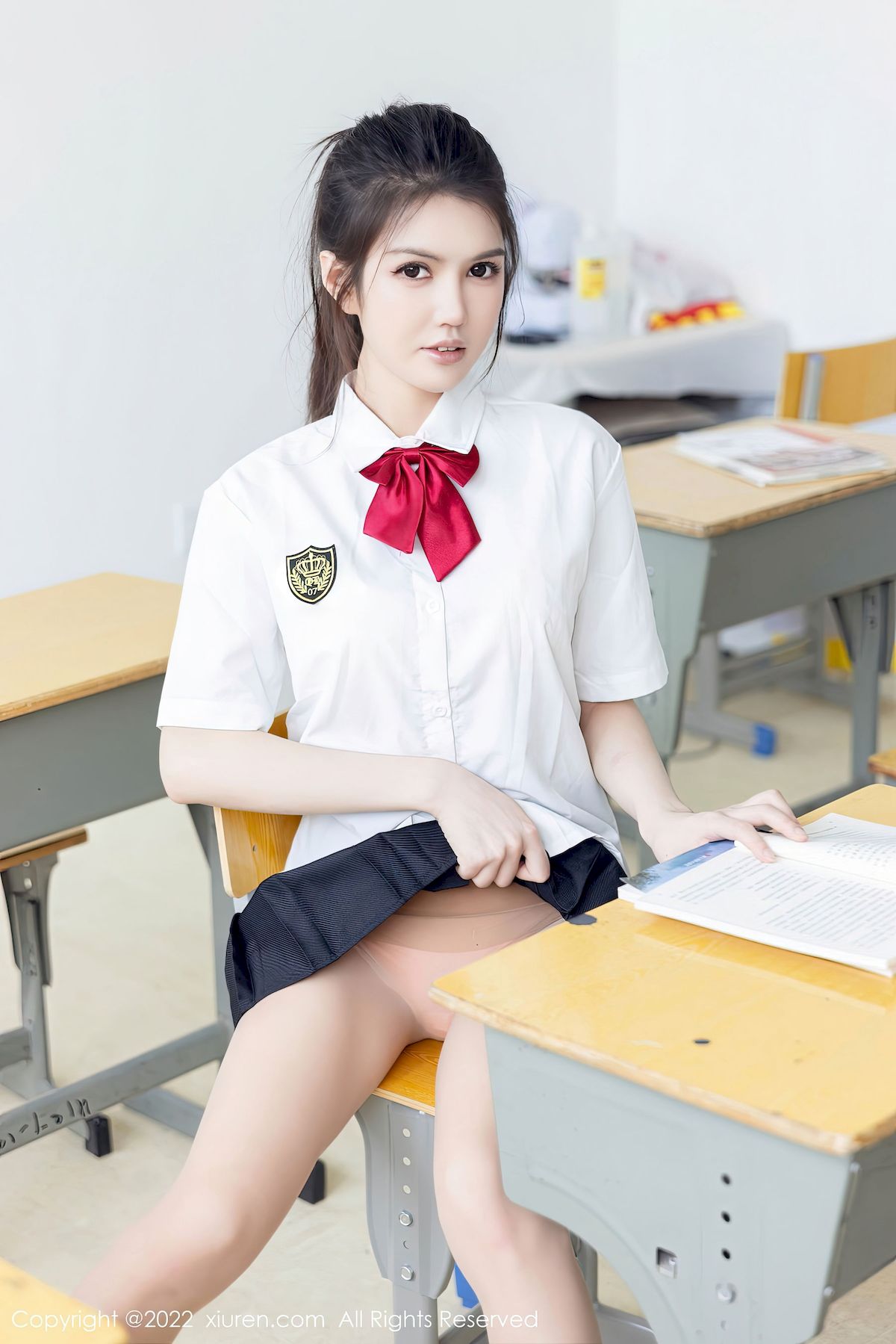 媛媛酱belle - JK制服+原色丝袜性感写真
