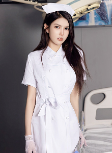 [秀人XiuRen] No.5905 模特媛媛酱belle - 白色护士服+白色丝袜性感写真