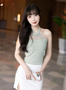 [语画界XIAOYU] Vol.906 模特林星阑 - 绿灰露肩上衣+白色短裙性感写真
