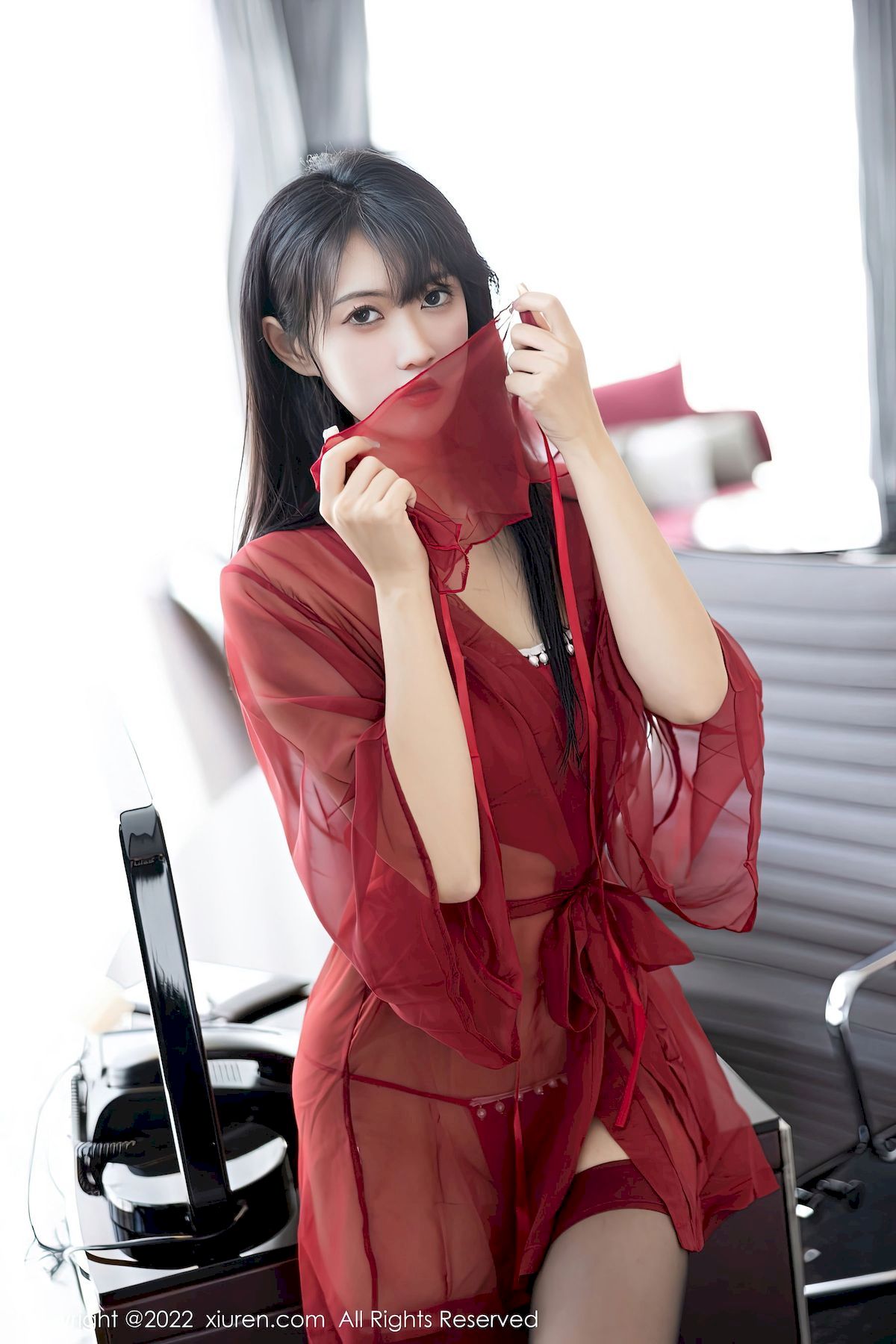 林子遥 - 红黑两套服饰+曼妙身姿性感写真