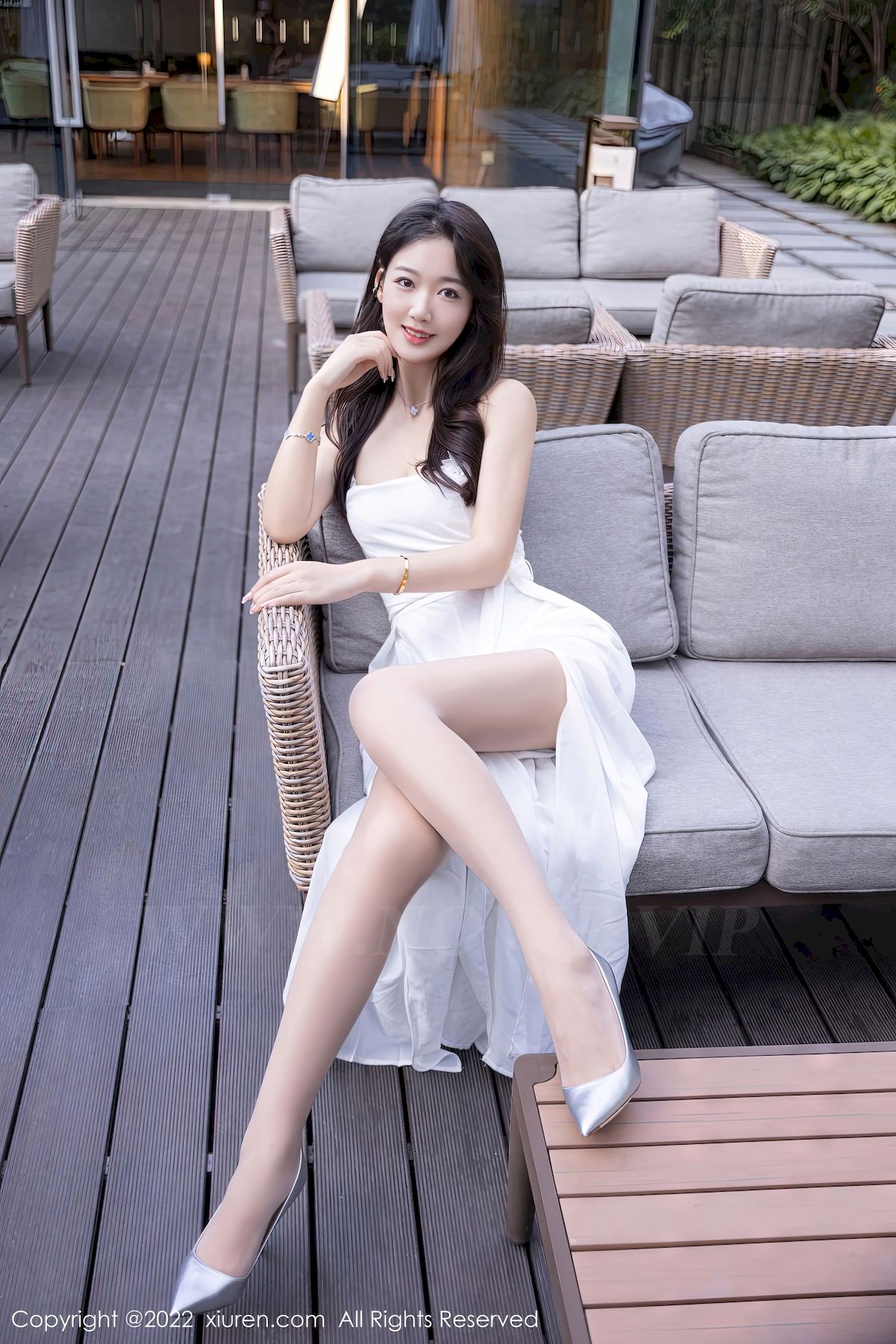 唐安琪 - 白色连衣裙+修长美腿北京旅拍