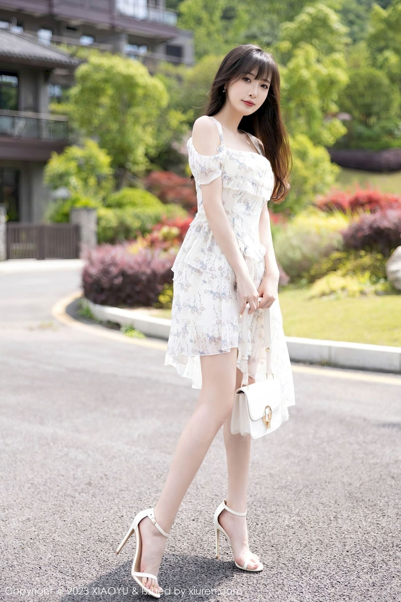 林星阑 - 婚纱服饰+白色丝袜贵州旅拍 
