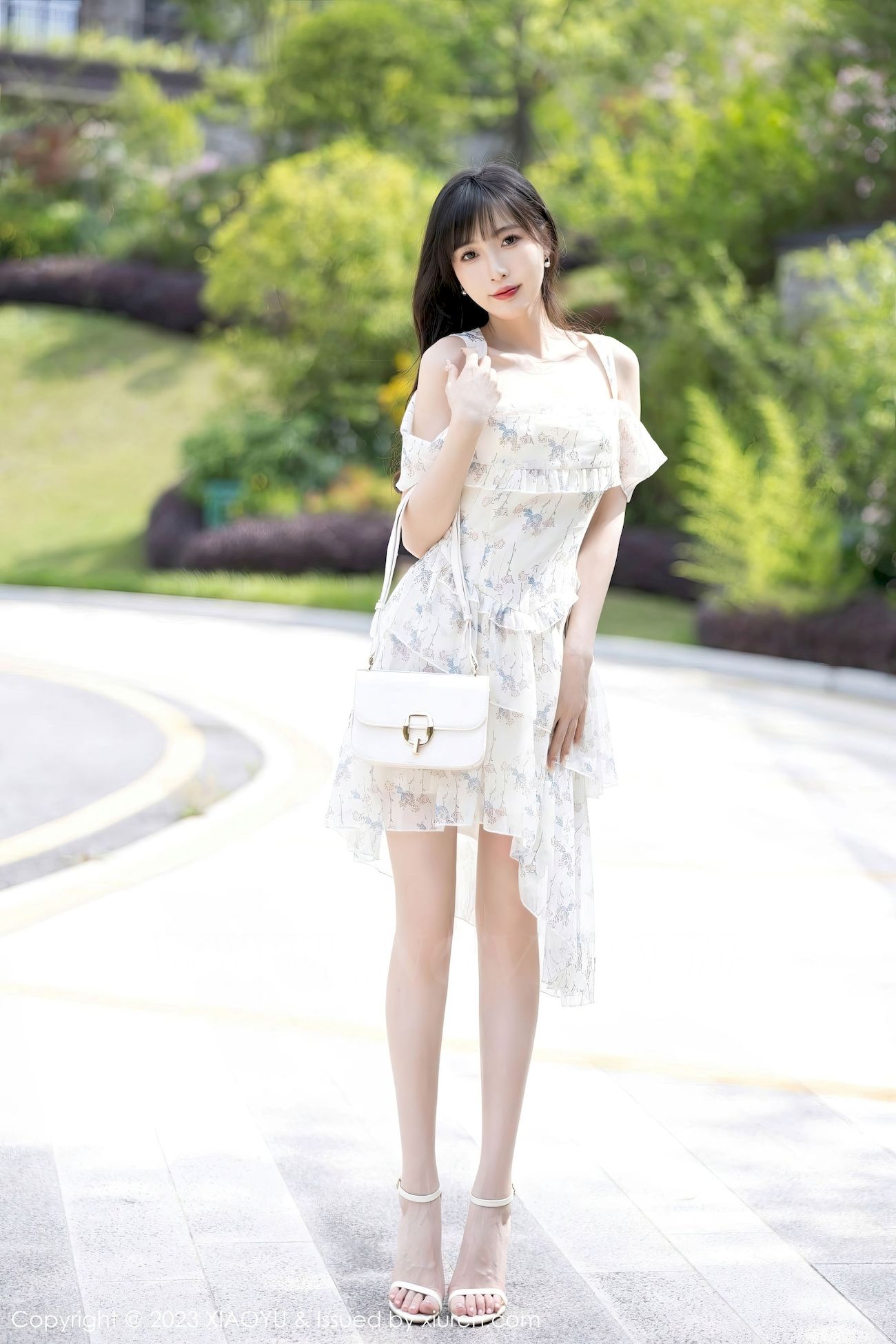 林星阑 - 婚纱服饰+白色丝袜贵州旅拍 