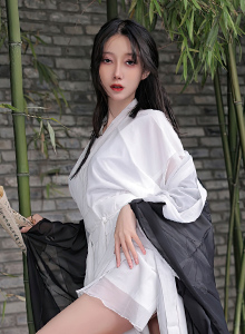 [秀人XiuRen] No.6094 玥儿玥er - 白色古装+曼妙娇躯海南旅拍