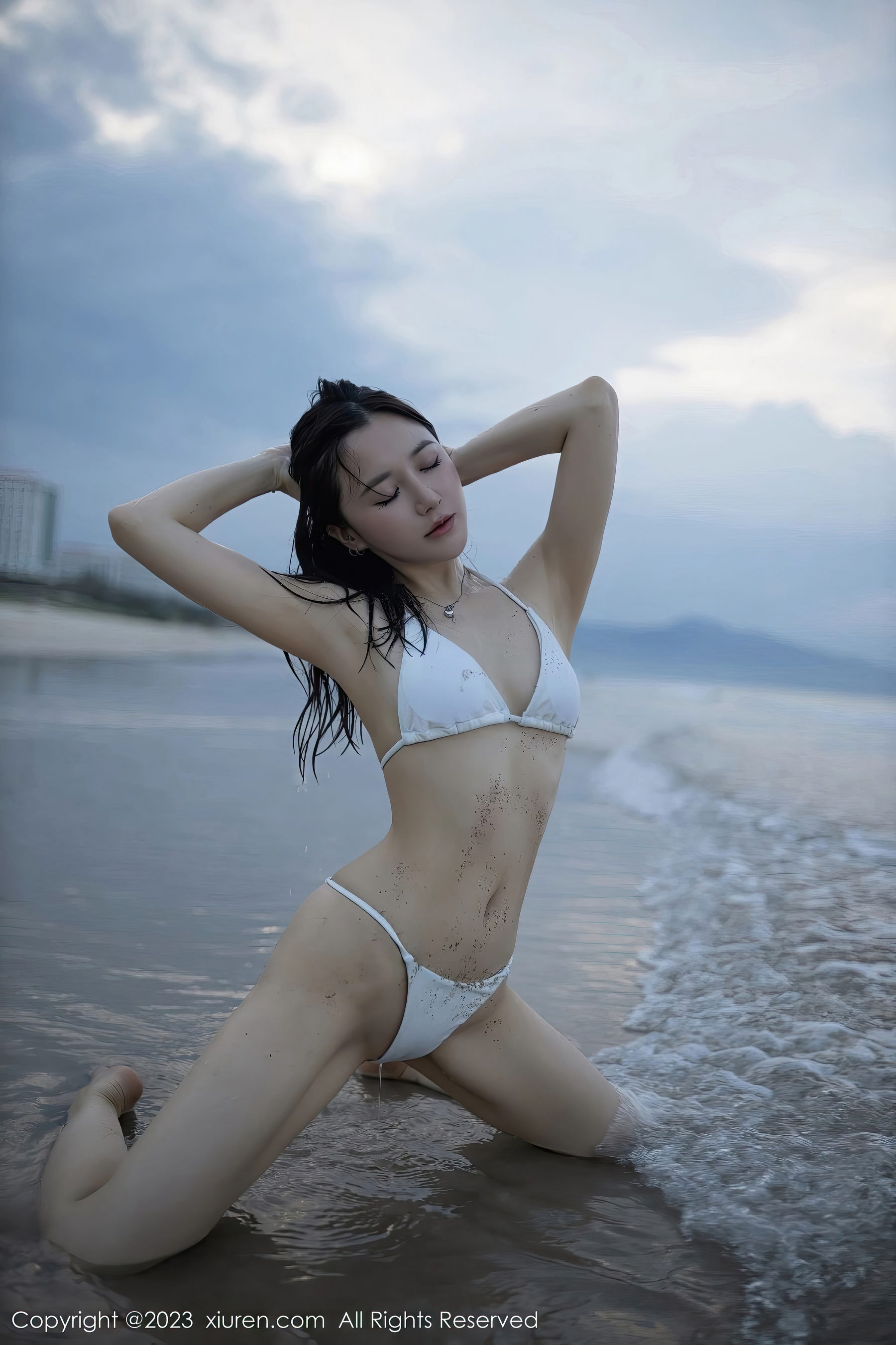鱼子酱Fish - 比基尼+白裙巴厘岛旅拍