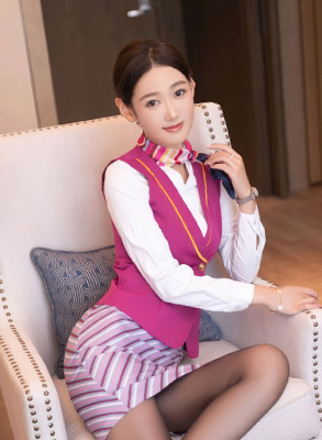 [XiuRen秀人网] No.7405 模特唐安琪 - 空姐制服+黑丝珠三角旅拍